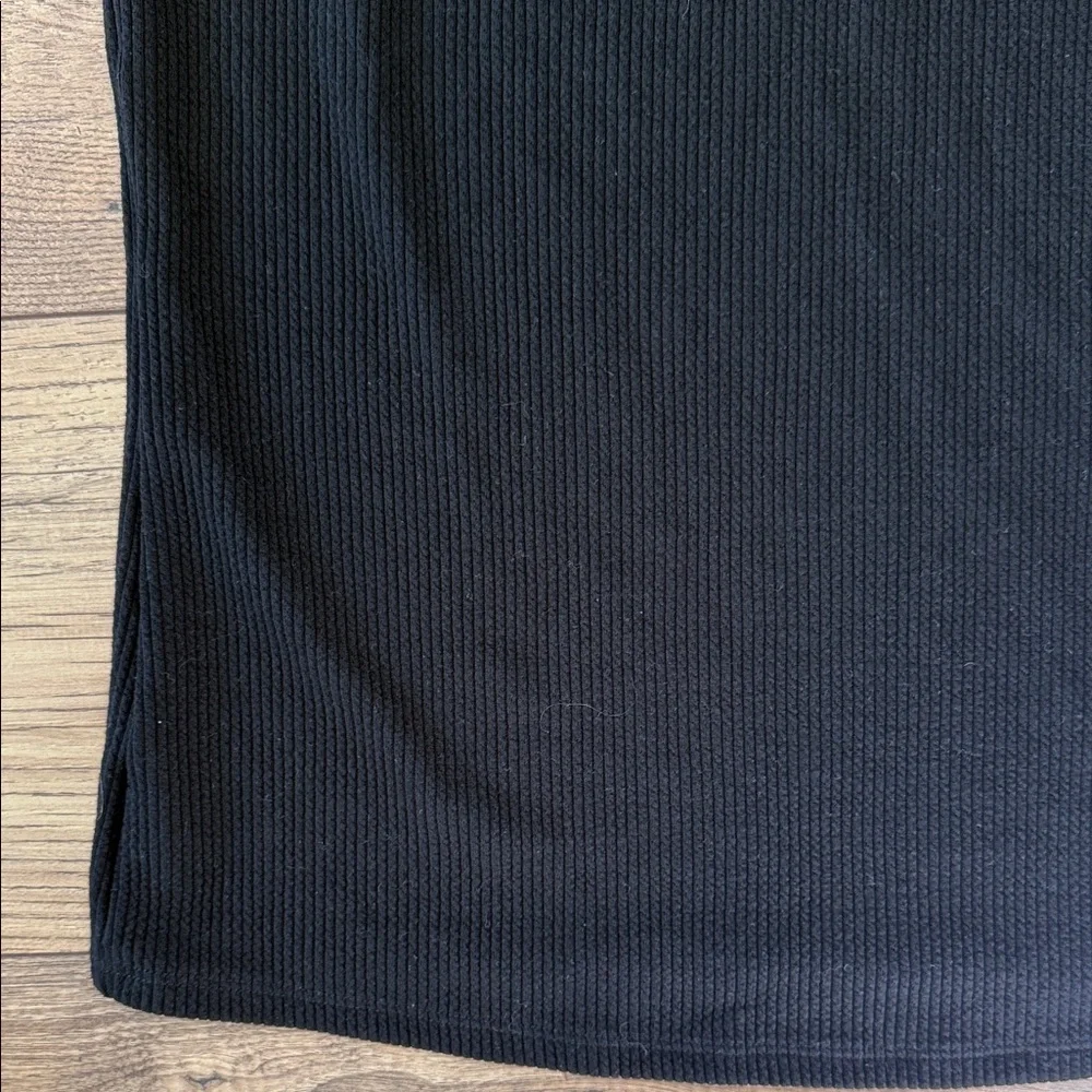 H&M Black Scallop Neck Tank Top - Picture 3 of 7